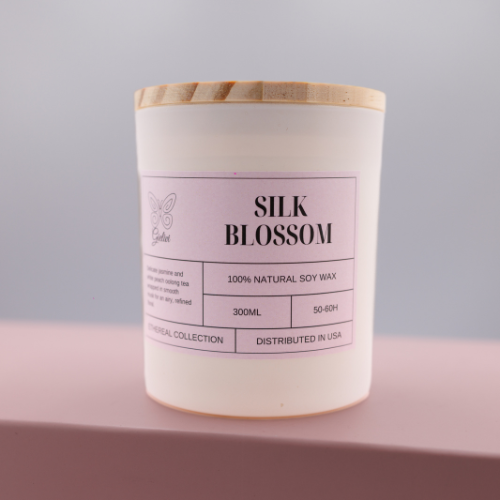 Silk Blossom Candle – Soft, Elegant & Luxuriously Floral